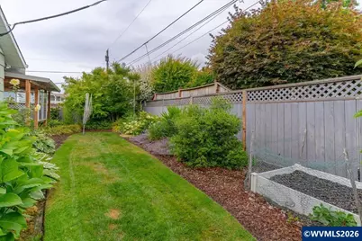 1563 Vanderbeck Ln, Woodburn, OR 97071 - Photo 12