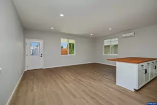 2325 Townsend Way SE, Salem, OR 97301 - Photo 6