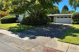 560 NW Merrie Dr, Corvallis, OR 97330 - Photo 2