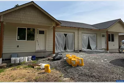 1720 Cedar St, Sweet Home, OR 97386 - Photo 1