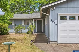 1959 Breakwood Cir SE, Albany, OR 97322 - Photo 2