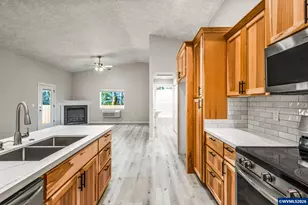1183 37TH Ct, Sweet Home, OR 97386 - Photo 6