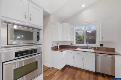 2697 Islander Av NW, Salem, OR 97304 - Photo 12