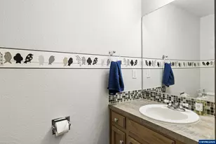 1589 Kenard St NW, Salem, OR 97304 - Photo 34