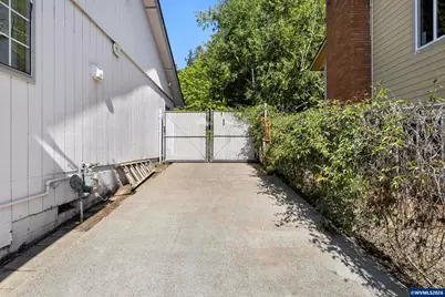 1589 Kenard St NW, Salem, OR 97304 - Photo 40