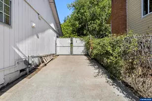 1589 Kenard St NW, Salem, OR 97304 - Photo 40
