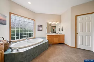 8306 Wheatland Rd NE, Keizer, OR 97303 - Photo 30