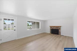 1975 E Pine St, Stayton, OR 97383 - Photo 4