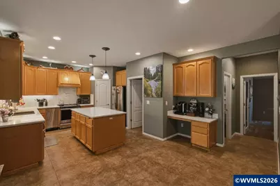 10102 Liberty Rd S, Salem, OR 97306 - Photo 16