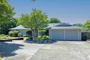 1716 Lincoln St NW, Albany, OR 97321 - Photo 2