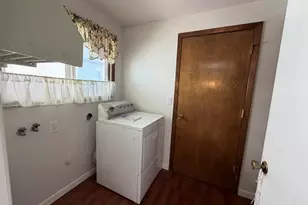 1852 Woodstock Cir NW, Salem, OR 97304 - Photo 10