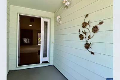 1852 Woodstock Cir NW, Salem, OR 97304 - Photo 2