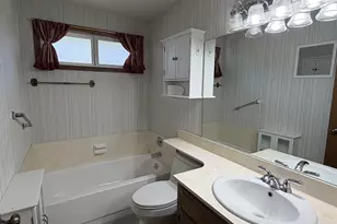 1852 Woodstock Cir NW, Salem, OR 97304 - Photo 18