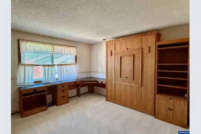 1852 Woodstock Cir NW, Salem, OR 97304 - Photo 16