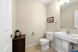 1160 31st Ct NW, Salem, OR 97304 - Photo 8