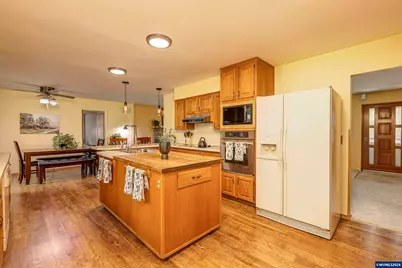 492 N Larch Av, Stayton, OR 97383 - Photo 12