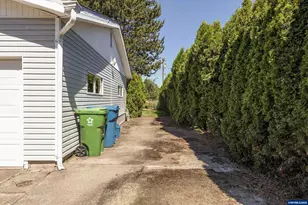 492 N Larch Ave, Stayton, OR 97383 - Photo 34