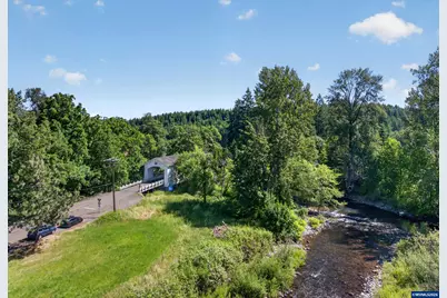 41638 Fish Hatchery Dr, Lebanon, OR 97355 - Photo 2