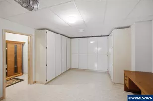 2469 Crestmont Cir S, Salem, OR 97302 - Photo 34