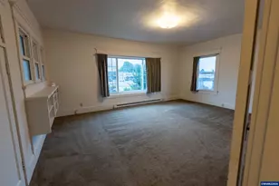 2306 3rd St, Tillamook, OR 97141 - Photo 32
