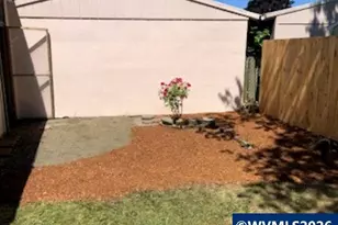 450 SE Lacreole #142 Dr, Dallas, OR 97338 - Photo 6