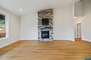 755 Emily Grace Ln SE, Salem, OR 97306 - Photo 20