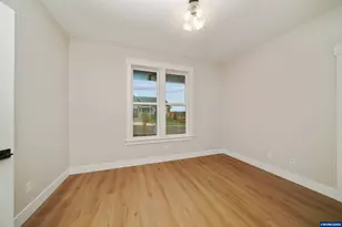 755 Emily Grace Ln SE, Salem, OR 97306 - Photo 8