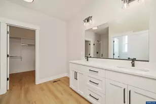 755 Emily Grace Ln SE, Salem, OR 97306 - Photo 34