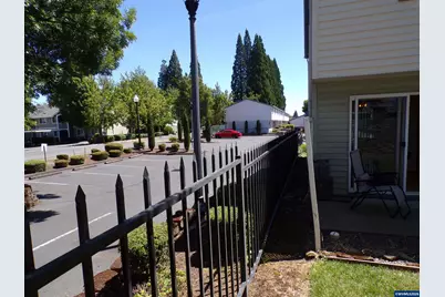 4792 Lancaster  #100 Dr NE, Salem, OR 97305 - Photo 18