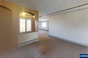 1999 Jansen Way, Woodburn, OR 97071 - Photo 8