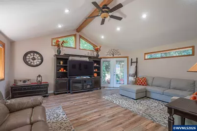 550 Wormwood St SE, Salem, OR 97306 - Photo 16