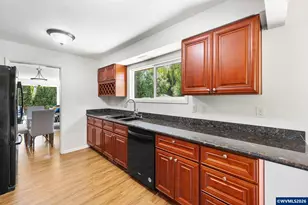 868 Charles Ave S, Salem, OR 97302 - Photo 16