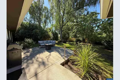 868 Charles Av S, Salem, OR 97302 - Photo 12