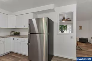 632 S 13th St, Independence, OR 97351 - Photo 14