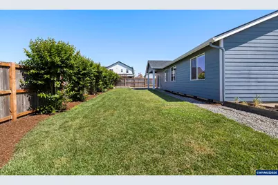 405 NE Berry St, Sublimity, OR 97385 - Photo 36