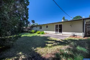 4626 2nd Pl SE, Salem, OR 97302 - Photo 4