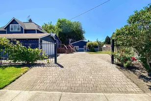952 Main St E, Monmouth, OR 97361 - Photo 6