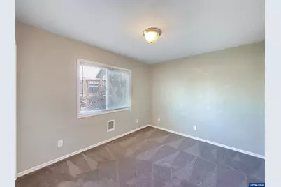 952 Main St E, Monmouth, OR 97361 - Photo 46