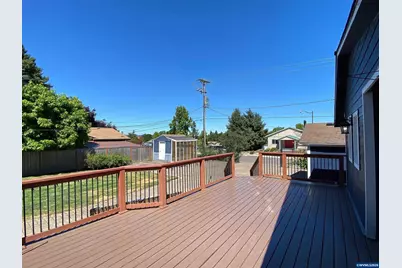 952 Main St E, Monmouth, OR 97361 - Photo 10