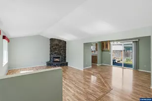 4362 Madrona Way SE, Albany, OR 97322 - Photo 4
