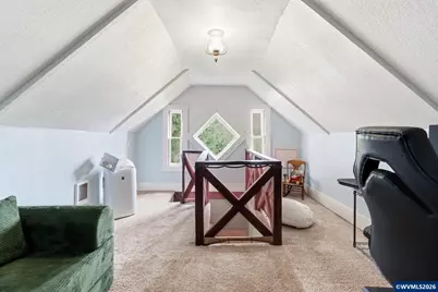 370 C St, Scotts Mills, OR 97375 - Photo 32