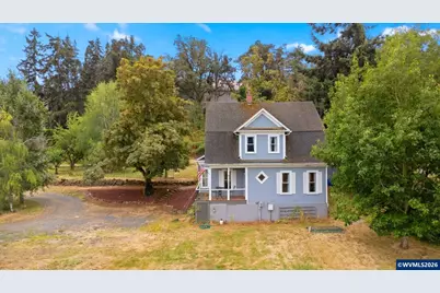 370 C St, Scotts Mills, OR 97375 - Photo 6
