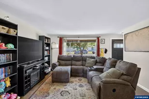 4527 Garden Ct SE, Salem, OR 97317 - Photo 8