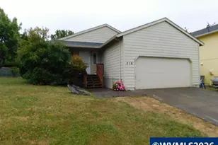 318 NW Denton Ave, Dallas, OR 97338 - Photo 2