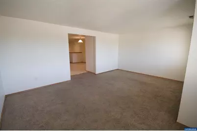 1815 Skyline Ct S, Salem, OR 97306 - Photo 4