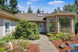 11045 James Way Dr SE, Aumsville, OR 97325 - Photo 2