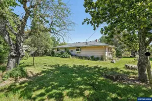 892 D St, Independence, OR 97351 - Photo 24