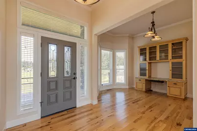 23522 Caffey Ln, Aurora, OR 97002 - Photo 6