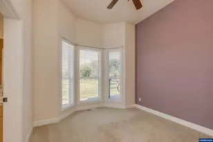 23522 Chaffey Ln, Aurora, OR 97002 - Photo 14