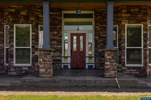 23522 Chaffey Ln, Aurora, OR 97002 - Photo 4